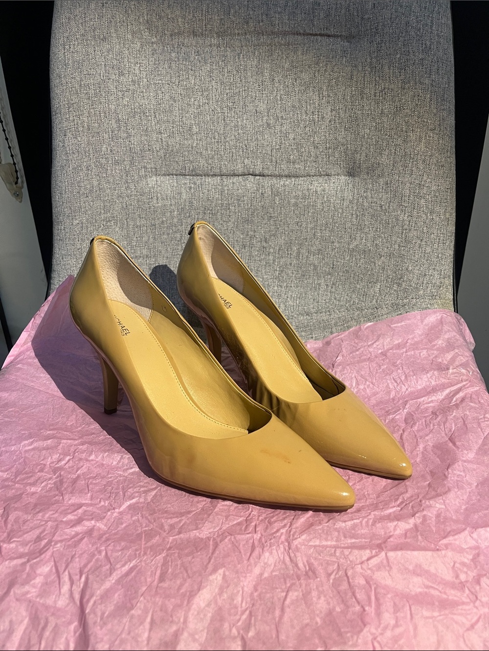 Michael Kors Dorothy Pump